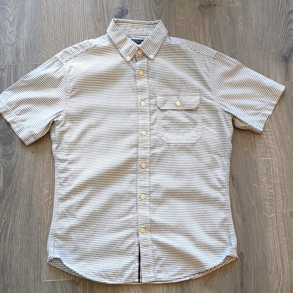 Banana Republic stripped short sleeve button down
